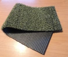 Green Long leaf artificial turf. 1ft x 3ft pieces