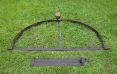 Weighted Base Quick folding for use with a 5 foot Bownet. Bownet not included.