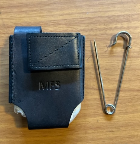 POCKET LINK CARRY CASE MADE FROM CUSTOM LEATHER - Image 3